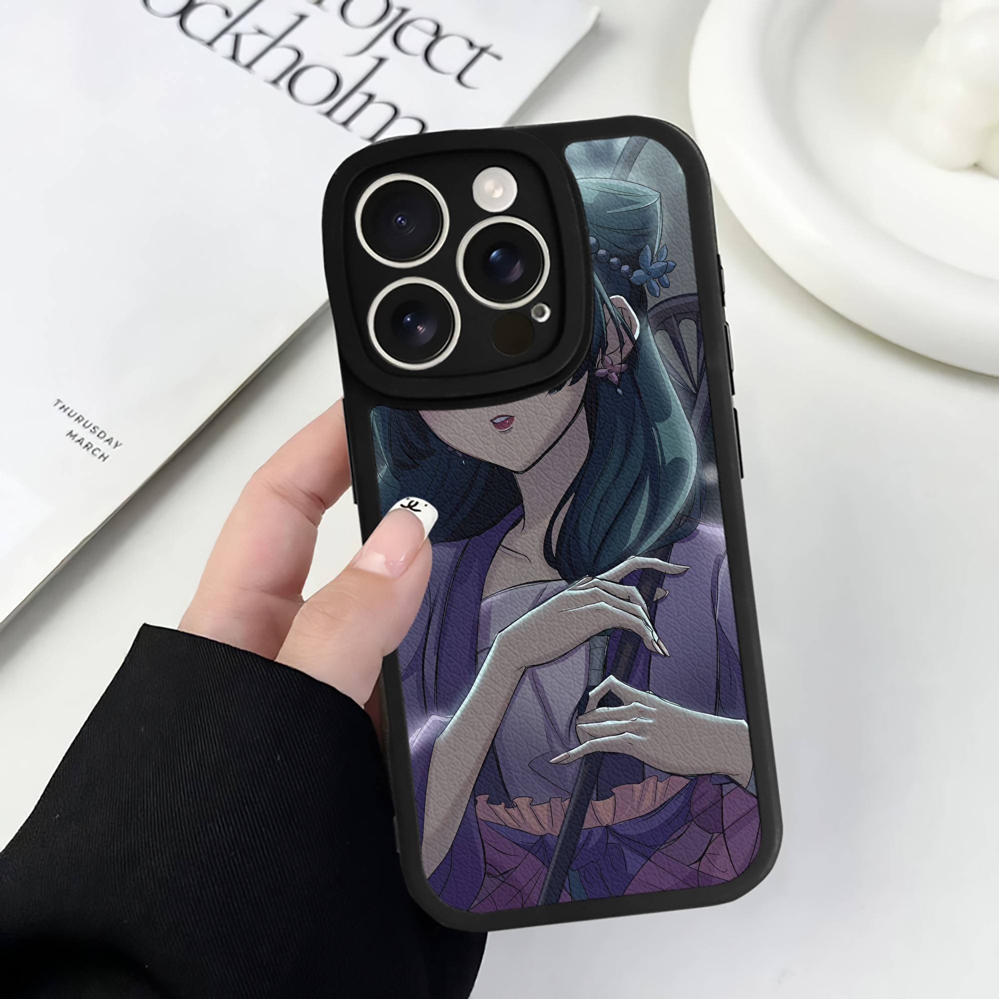 （画像用） 薬屋のひとりごと The Apothecary Diaries 【iPhone 16シリーズ対応】シリコンスマホケース（レザー調） 材質：シリコン